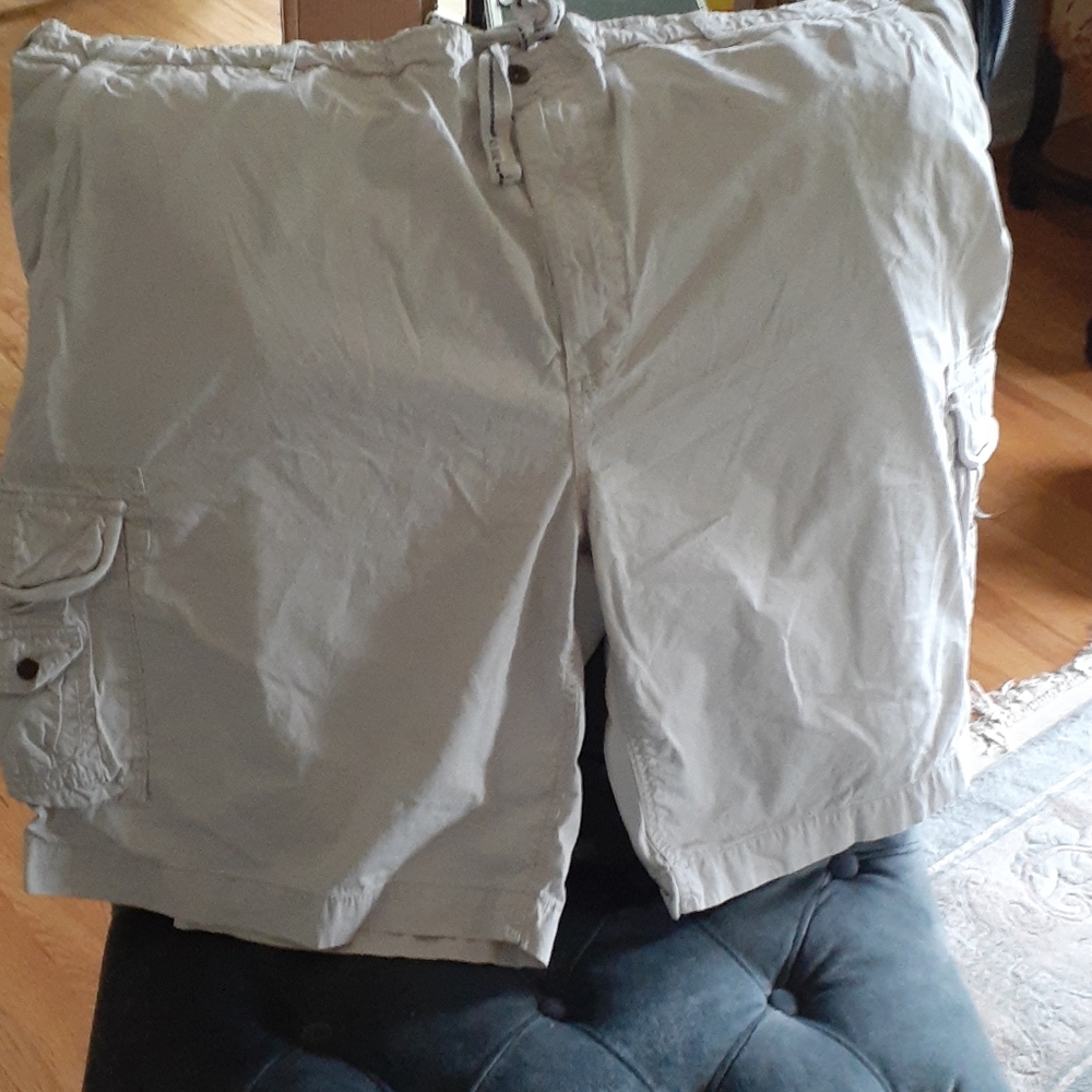 626 Blue cargo shorts